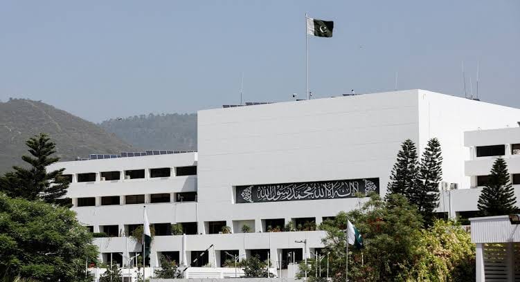 Pakistani Parliament's failure to comprehend security situation 