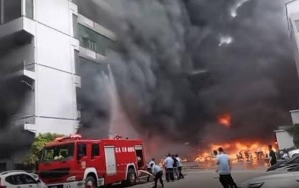 Factory Fire Claims 28 Lives in Eastern China