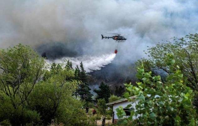 Helicopter Crash During Firefighting Mission Kills Seven in Argentina