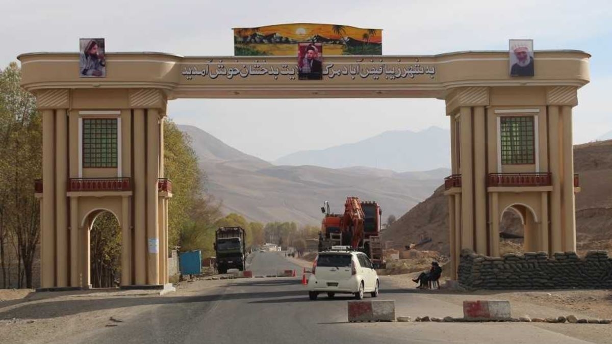 Taliban recaptures District Headquarters in Yumgan; Claims it was theirs area