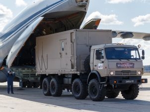 Russian Military Doctors and Coronovirus-kits arrives in Rome