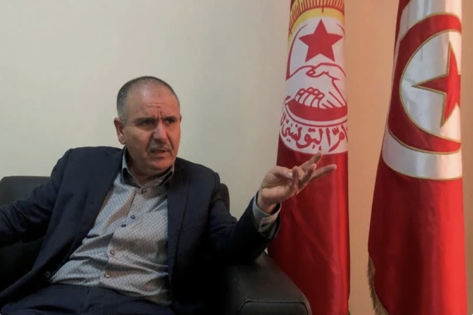 Tunisia’s union calls for early elections, says democratic gains are threatened